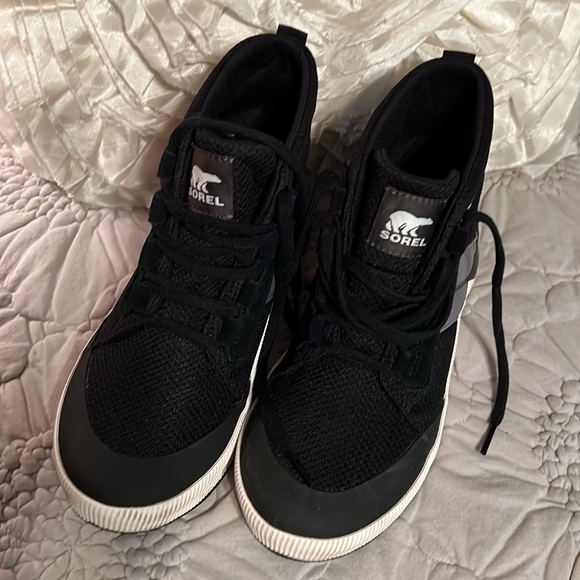 Sorel Women's Out N About III Mid Sneaker Waterproof Shoes 7.5 - Picture 4 of 4